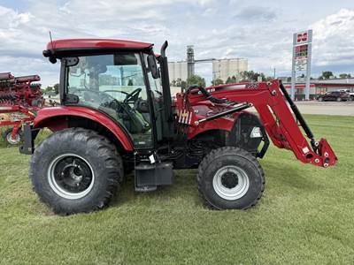 Case IH FARMALL 115A Tractor