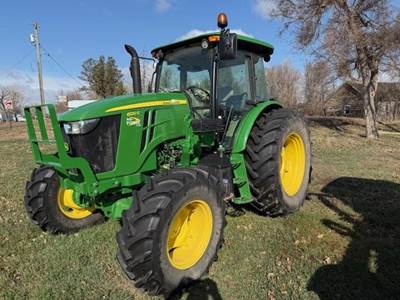 John Deere 6120E Tractor
