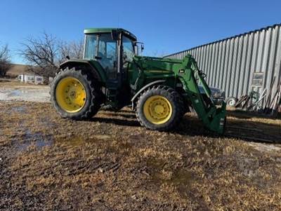 John Deere 7710 Tractor