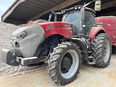 Case IH MAGNUM 295 Tractor