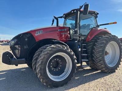 Case IH MAGNUM 295 Tractor