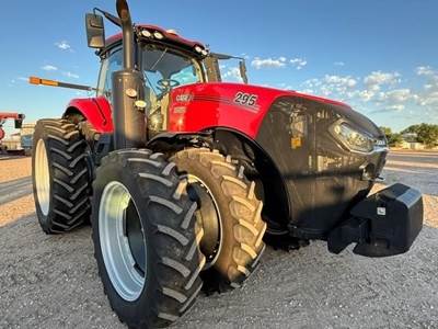 Case IH MAGNUM 295 Tractor
