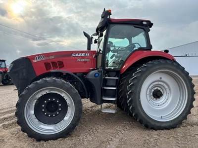 Case IH Magnum 180 Tractor