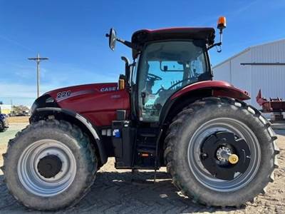 Case IH PUMA 220 Tractor