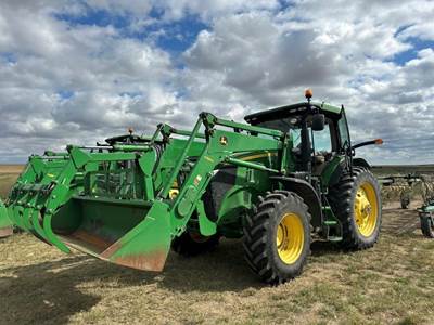 John Deere 7210R Tractor