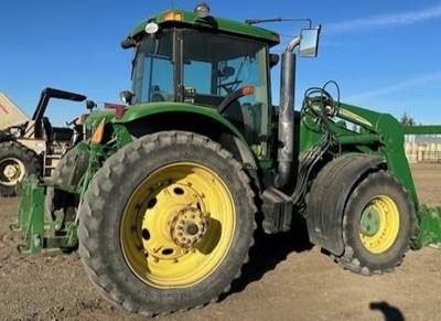 John Deere 7920 Tractor