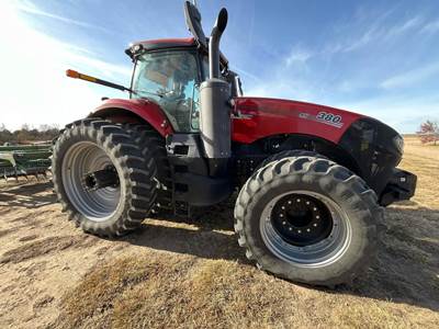 Case IH MAGNUM 380 AFS CONNECT CVX Tractor