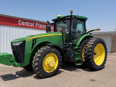 John Deere 8320R Tractor