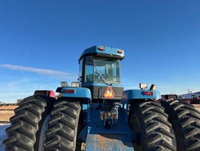 New Holland 9682 Tractor
