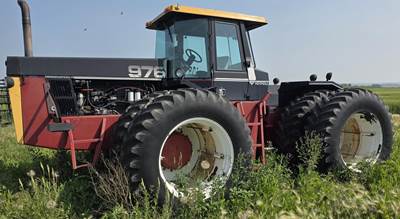 Versatile 976 Tractor