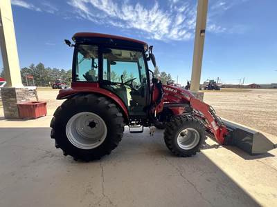 Case IH FARMALL 55C Tractor