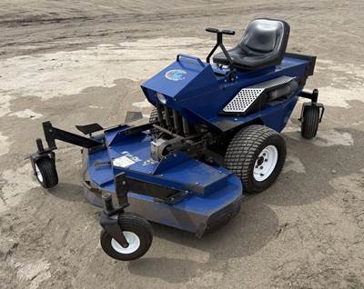DEINES MAGNUM 2000 Zero Turn Mower