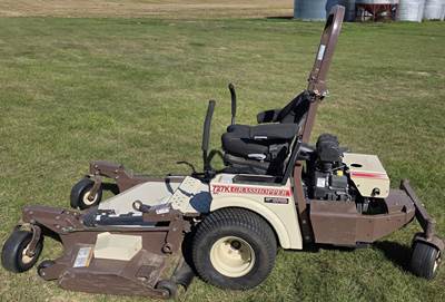 Grasshopper 727EFI Zero Turn Mower