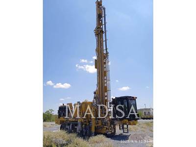 Caterpillar MD6200 Blasthole Drill