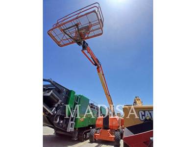 JLG 800 AJ Boom Lift