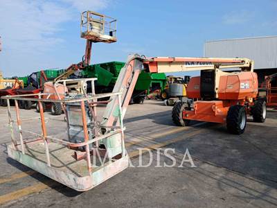 JLG 800 AJ Boom Lift