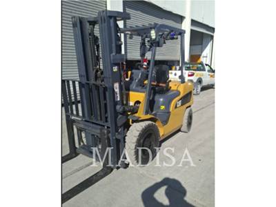 Caterpillar DP30NM5-D Forklift
