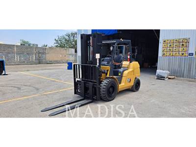 Caterpillar DP50CNM1 Forklift