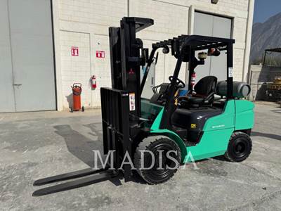 Caterpillar FG35N5-LE Forklift