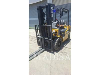 Caterpillar GP30N5 Forklift