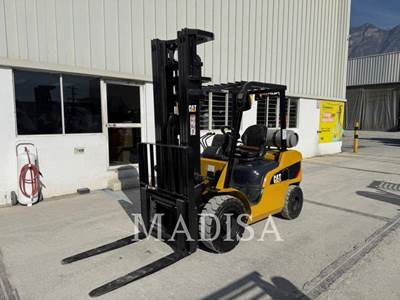 Caterpillar GP30N5-GLE Forklift