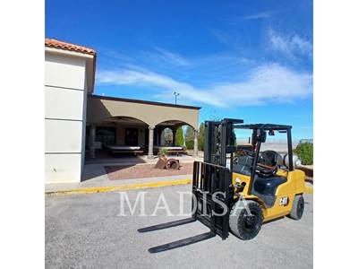 Caterpillar GP30N5-LE Forklift