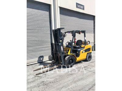 Caterpillar GP35N Forklift
