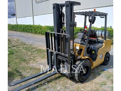 Caterpillar GP35N5 Forklift
