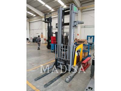 Jungheinrich ETR 235 Forklift