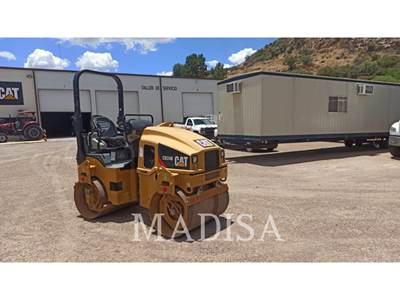 2014 Caterpillar CB24B Tandem Vibratory Roller Compactor For Sale ...