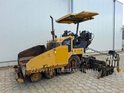 Caterpillar AP-300 Asphalt Paver