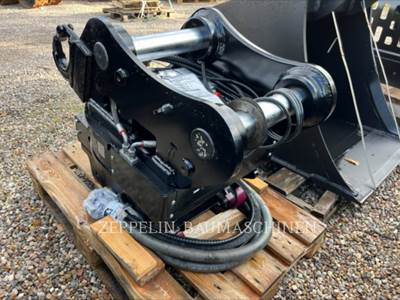 Caterpillar ROTOTILT Coupler
