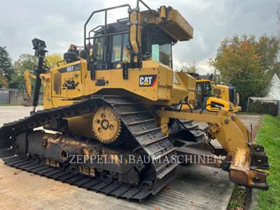 Caterpillar D6T Dozer
