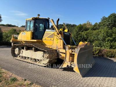 Komatsu D65 Dozer