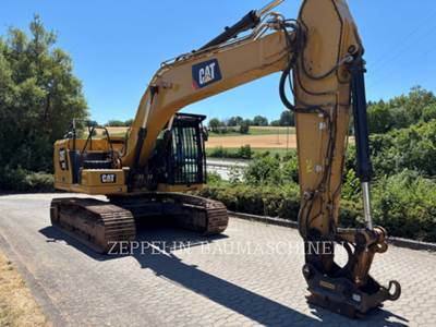 Caterpillar 320 Excavator