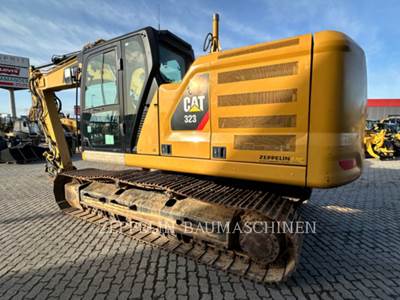 Caterpillar 323 Excavator