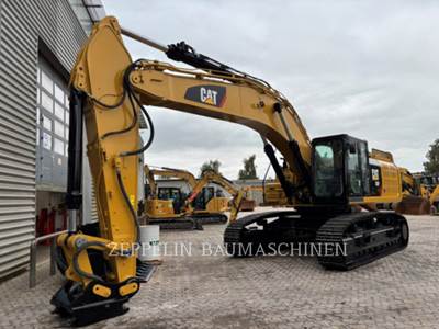 Caterpillar 352FL Excavator