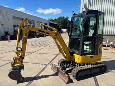 Komatsu PC16R Excavator
