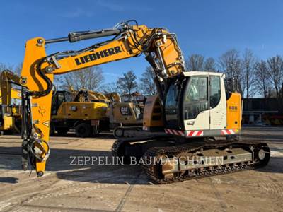 Liebherr R926 Excavator