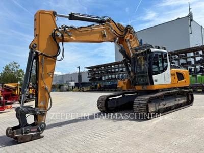 Liebherr R926LC Excavator