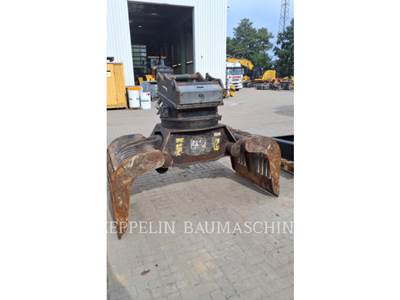 Caterpillar G320B/D Grapple