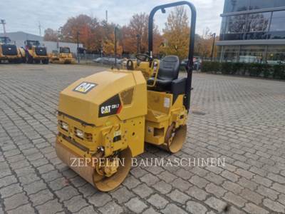 Caterpillar CB1.7 Tandem Vibratory Roller