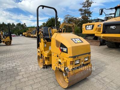 Caterpillar CB1.7 Tandem Vibratory Roller