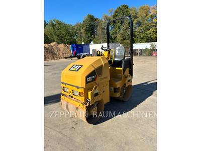 Caterpillar CB1.7 Tandem Vibratory Roller