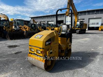 Caterpillar CB1.7 Tandem Vibratory Roller