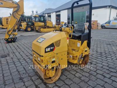 Caterpillar CB1.7 Tandem Vibratory Roller