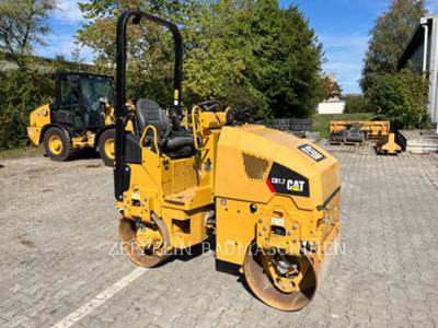 Caterpillar CB1.7 Tandem Vibratory Roller