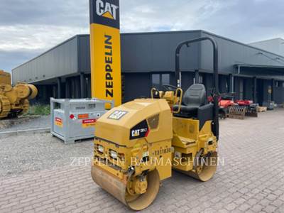 Caterpillar CB1.7 Tandem Vibratory Roller