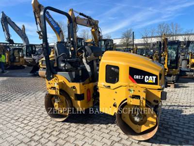 Caterpillar CB2.7 Smooth Drum Roller Compactor