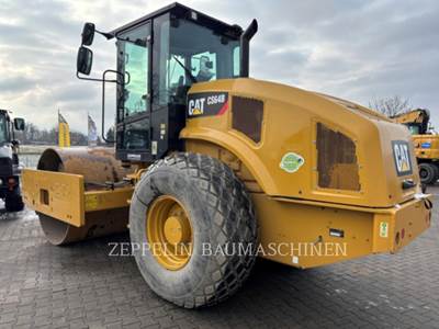 Caterpillar CS64B Smooth Drum Roller Compactor